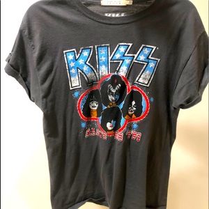 Alice + Olivia Kiss Milo tee shirt